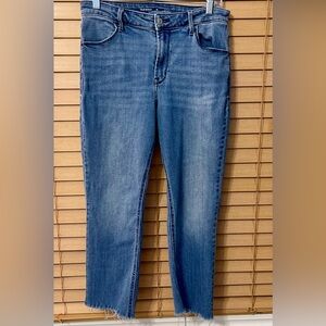 Old Navy Women's Cropped Blue Jeans